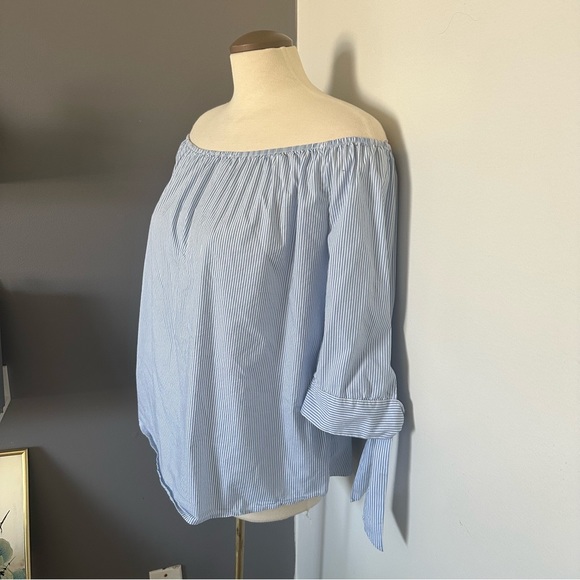 Off shoulder top - Picture 3 of 4